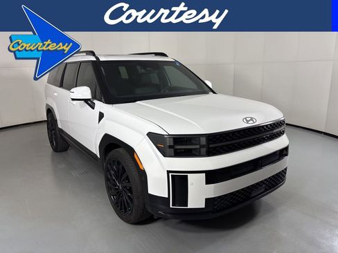 Used 2025 Hyundai Santa Fe Calligraphy image 1