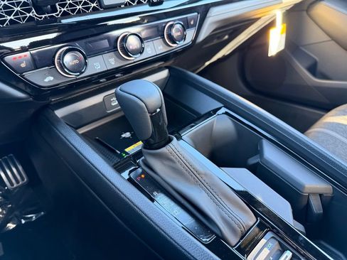 Certified 2025 Honda Accord Sport image 9