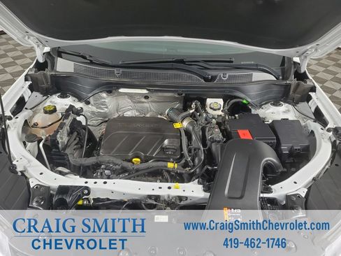 Used 2024 Chevrolet Trax LT FWD image 8