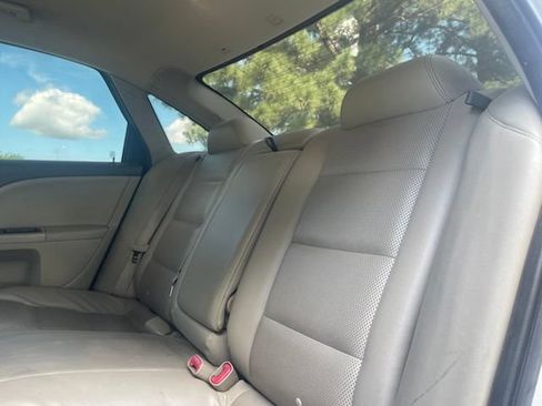 Used 2008 Ford Taurus SEL FWD image 19