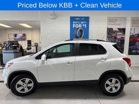 Used 2019 Chevrolet Trax LT w/ LT Convenience Package FWD image 6