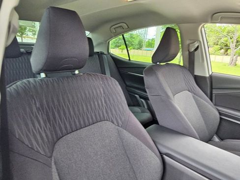 Used 2025 Toyota Camry LE w/ Convenience Package image 25