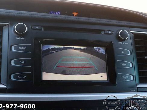 Used 2019 Toyota Highlander LE image 24