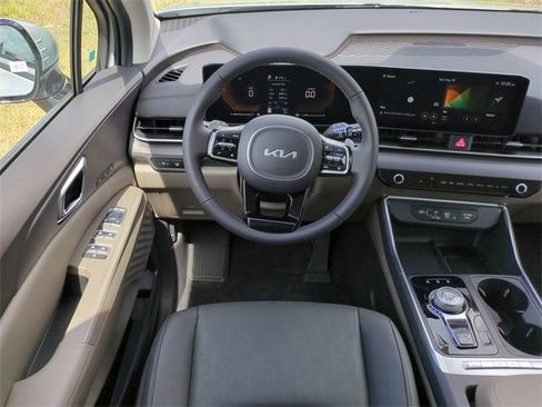 New 2026 Kia Carnival EX image 15