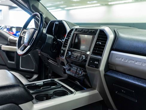 Used 2021 Ford F250 Lariat image 15