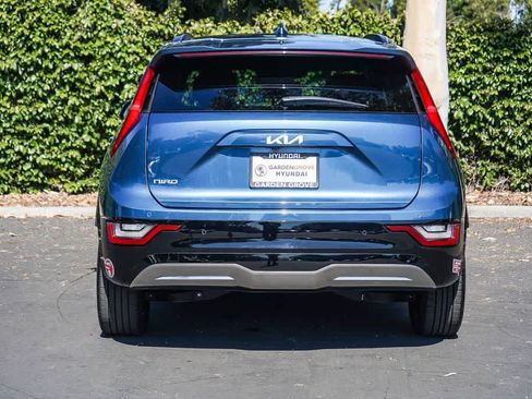 Used 2024 Kia Niro Wave FWD image 5