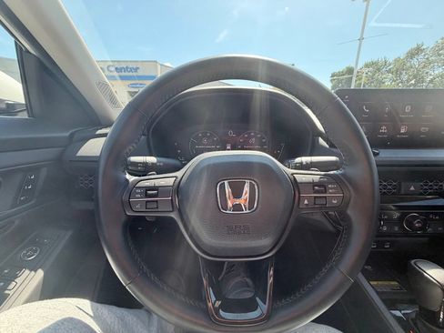 Used 2025 Honda Accord EX-L image 15