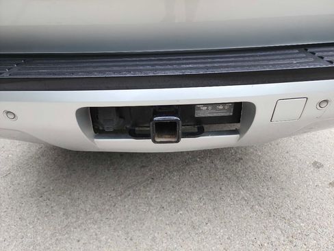 Used 2014 Chevrolet Suburban LT w/ Luxury Package RWD image 7