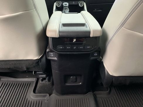 Used 2024 Toyota Grand Highlander XLE image 14