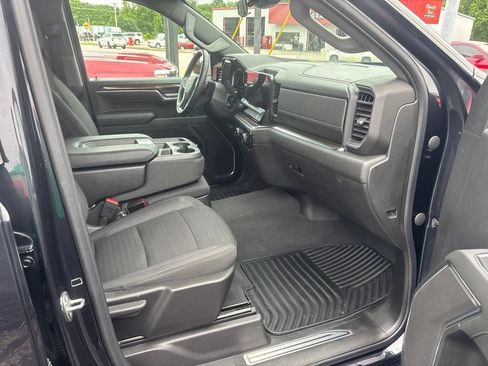 Used 2023 Chevrolet Silverado 1500 LT AWD/4WD image 7