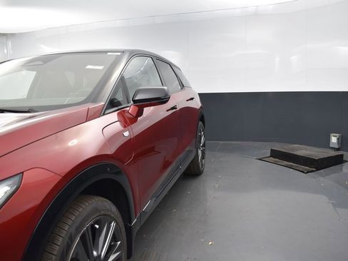 New 2026 Cadillac Optiq Sport 2 image 37