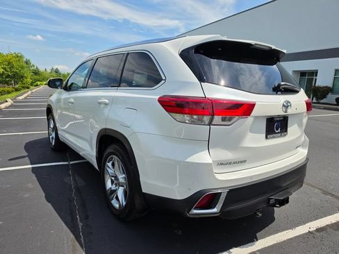 Used 2018 Toyota Highlander Limited AWD/4WD image 10