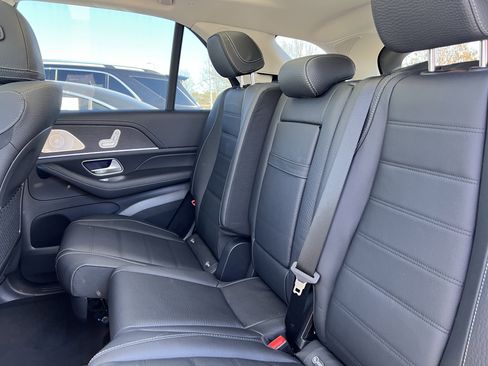Certified 2025 Mercedes-Benz GLE 350 4MATIC image 33