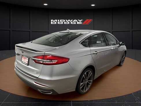 Used 2020 Ford Fusion Titanium image 4