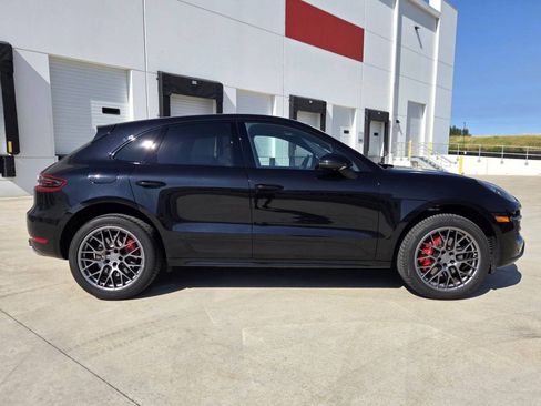 Used 2017 Porsche Macan Turbo w/ Premium Package Plus AWD/4WD image 4