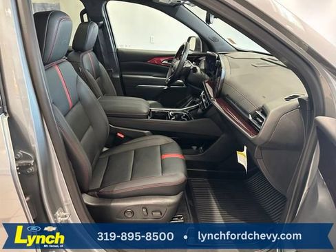 Used 2024 Chevrolet Traverse RS w/ LPO, Floor Liner Package image 8