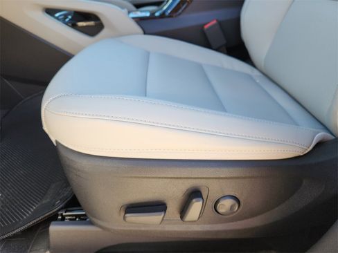 New 2025 Kia Telluride S image 16