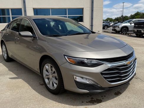 Used 2025 Chevrolet Malibu LT FWD image 5