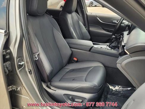 Certified 2022 Toyota Mirai w/ Advanced Technology Package RWD image 12