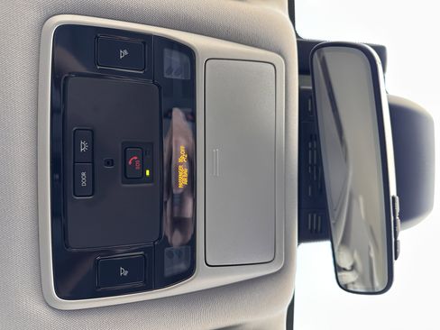 Used 2024 Toyota Grand Highlander AWD Hybrid image 38