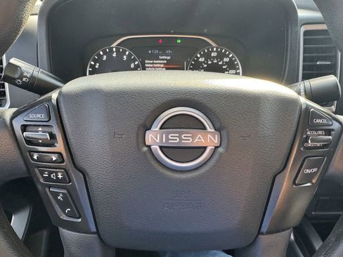 Used 2022 Nissan Frontier SV image 23