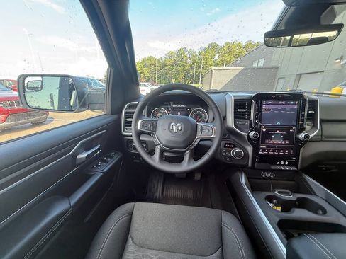 New 2026 RAM 1500 Big Horn AWD/4WD image 8