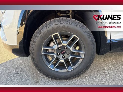 New 2026 GMC Terrain AT4 w/ Convenience Package III image 17