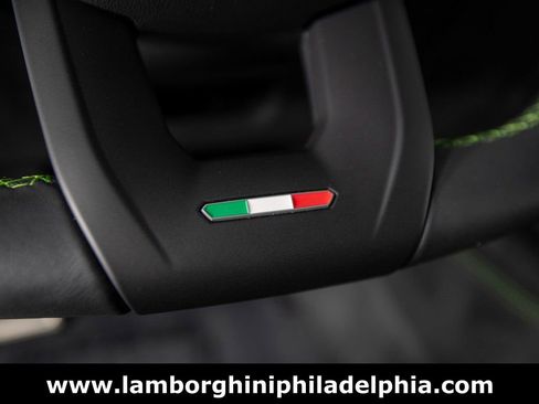Used 2024 Lamborghini Urus Performante AWD/4WD image 19