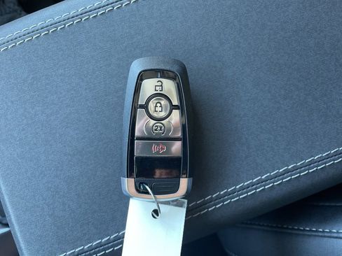 New 2025 Ford Bronco Badlands image 22