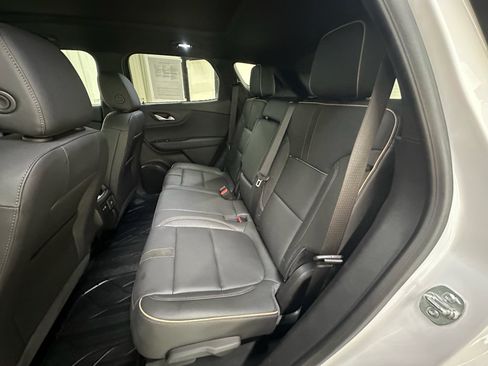 Used 2023 Chevrolet Blazer Premier w/ Driver Confidence II Package AWD/4WD image 21