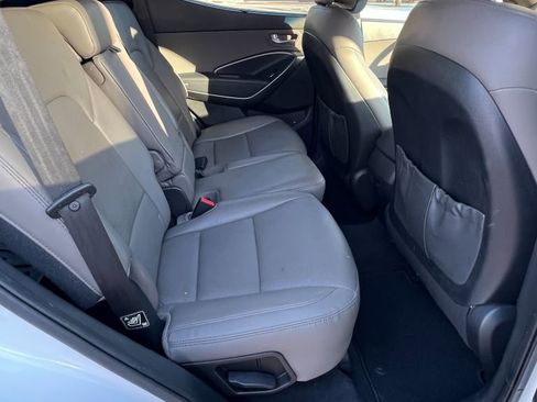 Used 2017 Hyundai Santa Fe Sport image 10