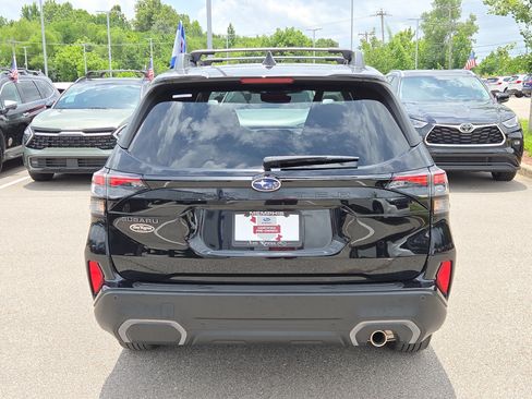 Certified 2025 Subaru Forester Limited w/ Popular Package #2 AWD/4WD image 4