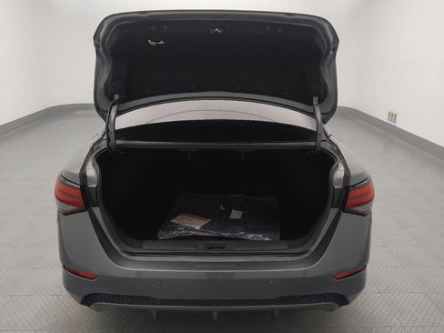 Used 2022 Nissan Sentra SV w/ Trunk Package FWD image 29