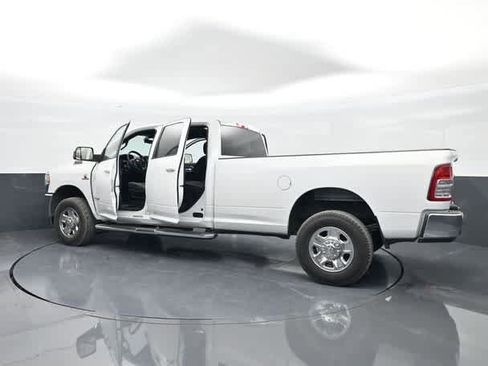 Used 2022 RAM 3500 Big Horn image 88