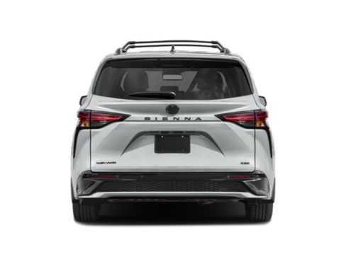 New 2026 Toyota Sienna XSE FWD image 8