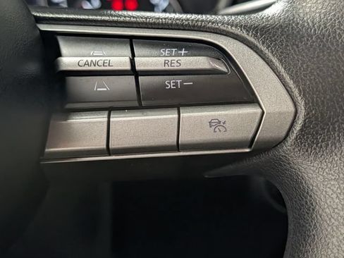 Used 2020 MAZDA MAZDA3 Sedan FWD image 19