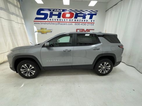 New 2026 Chevrolet Equinox LT image 8