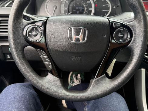 Used 2016 Honda Accord LX image 31
