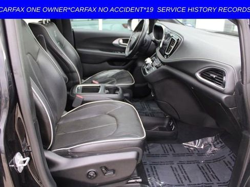 Used 2018 Chrysler Pacifica Limited w/ Advanced Safetytec Group image 19