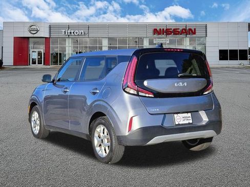 Used 2024 Kia Soul LX w/ Option Group 015 FWD image 6