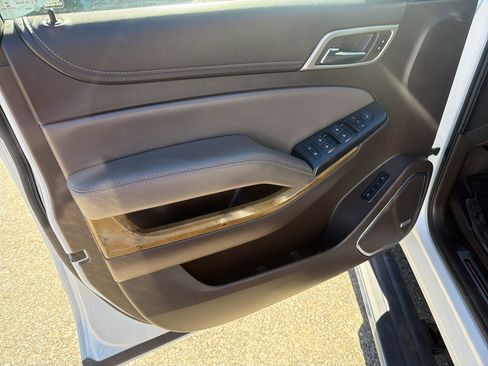 Used 2016 GMC Yukon XL Denali w/ Open Road Package image 17