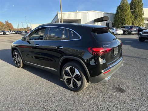 New 2025 Mercedes-Benz GLA 250 image 5
