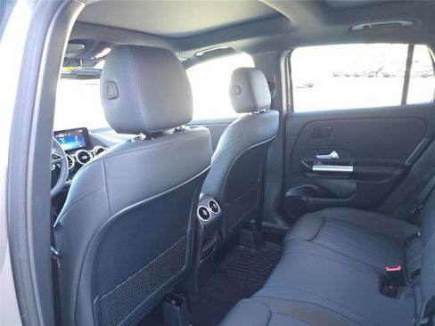 New 2026 Mercedes-Benz GLA 250 4MATIC image 17