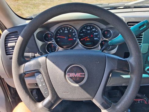 Used 2008 GMC Sierra 3500 W/T w/ Work Truck Preferred Package image 11