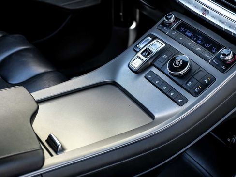 Used 2022 Hyundai Palisade Calligraphy image 24