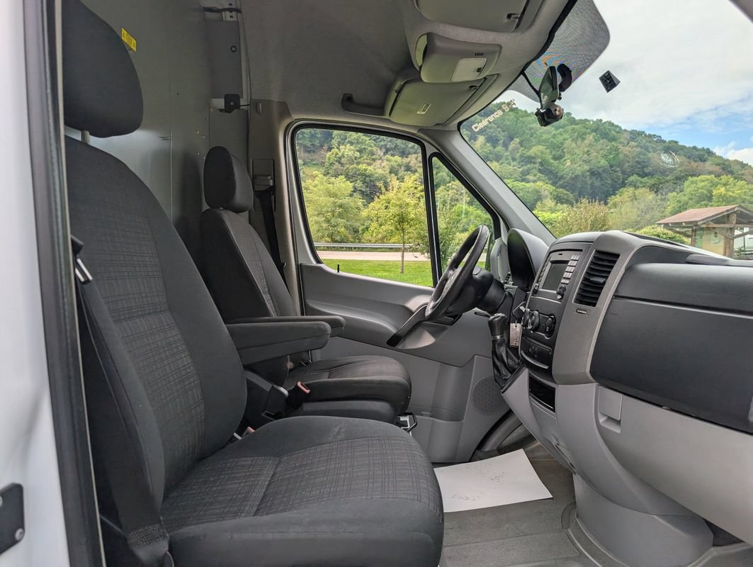 Used 2015 Mercedes-Benz Sprinter 2500 image 20