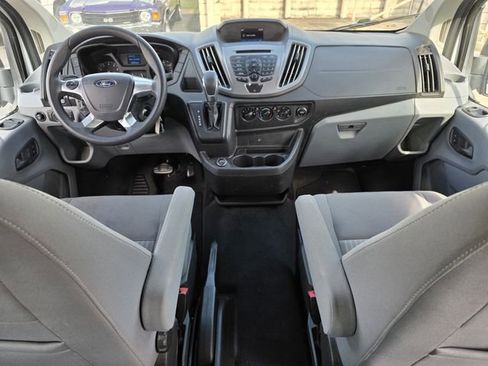 Used 2019 Ford Transit 350 XLT image 8