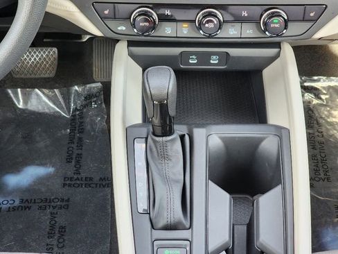 Used 2025 Honda Accord SE image 29