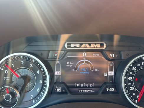 Used 2021 RAM 1500 Laramie RWD image 10