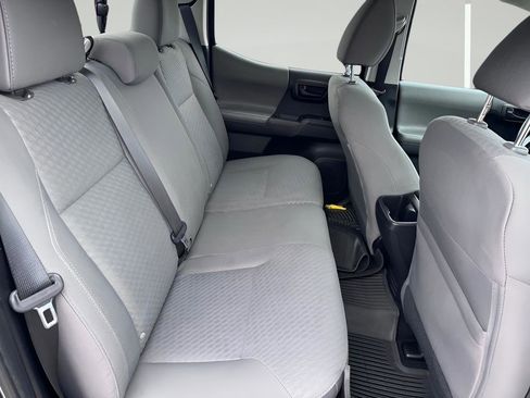 Used 2022 Toyota Tacoma SR w/ SR Convenience Package image 29